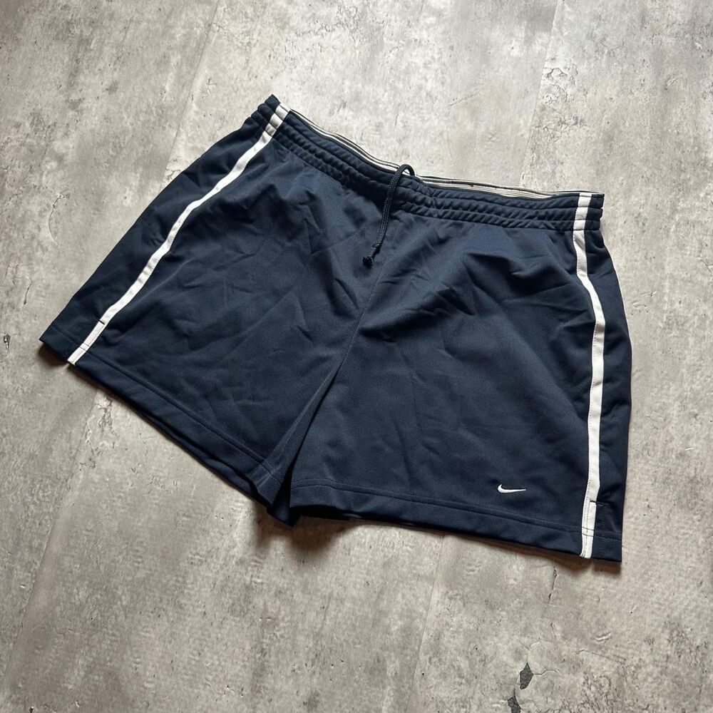 Nike Women's Navy and Blue Shorts